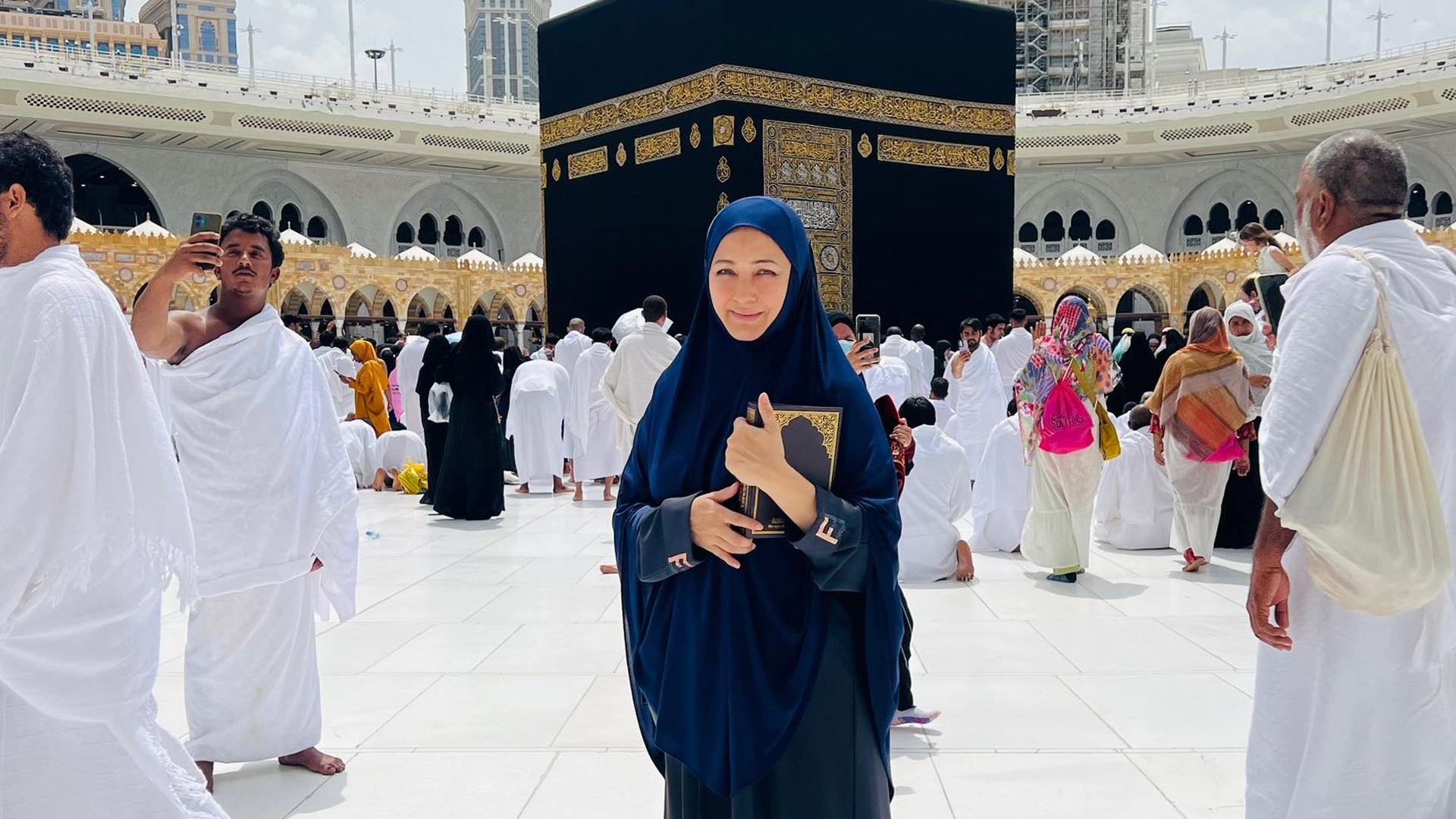 দশ দিনের ইতেকাফ শেষ করলেন অভিনেত্রী সুজানা